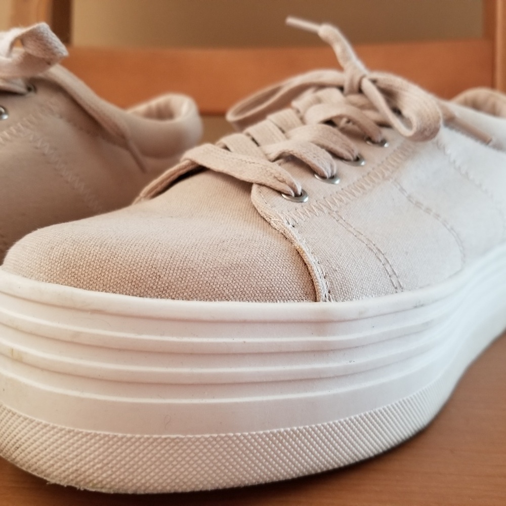 Creepers - Picture 3 of 3